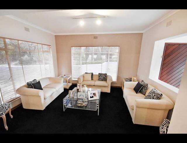 3 BEDROOM HOUSE FOR SALE IN GALLO MANOR